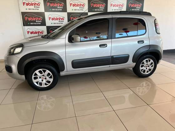 FIAT UNO 1.4 EVO WAY 8V FLEX 4P MANUAL FIAT UNO 1.4 EVO WAY 8V FLEX 4P MANUAL